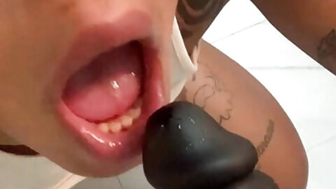 hot slut latina first deepthroat leaked