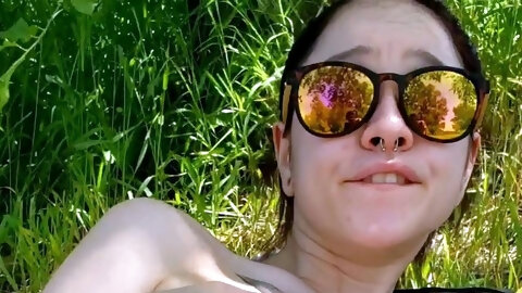 Jamie Valentine amateur teen with big tit